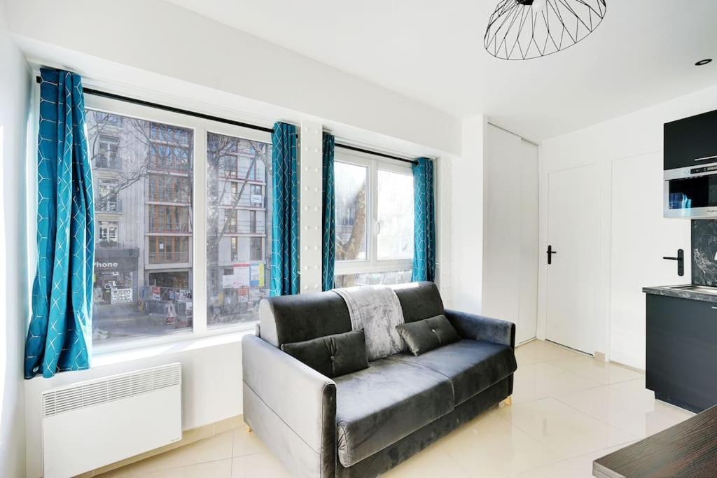 Magnifique 3 Pieces Paris 18Eme Appartement Buitenkant foto